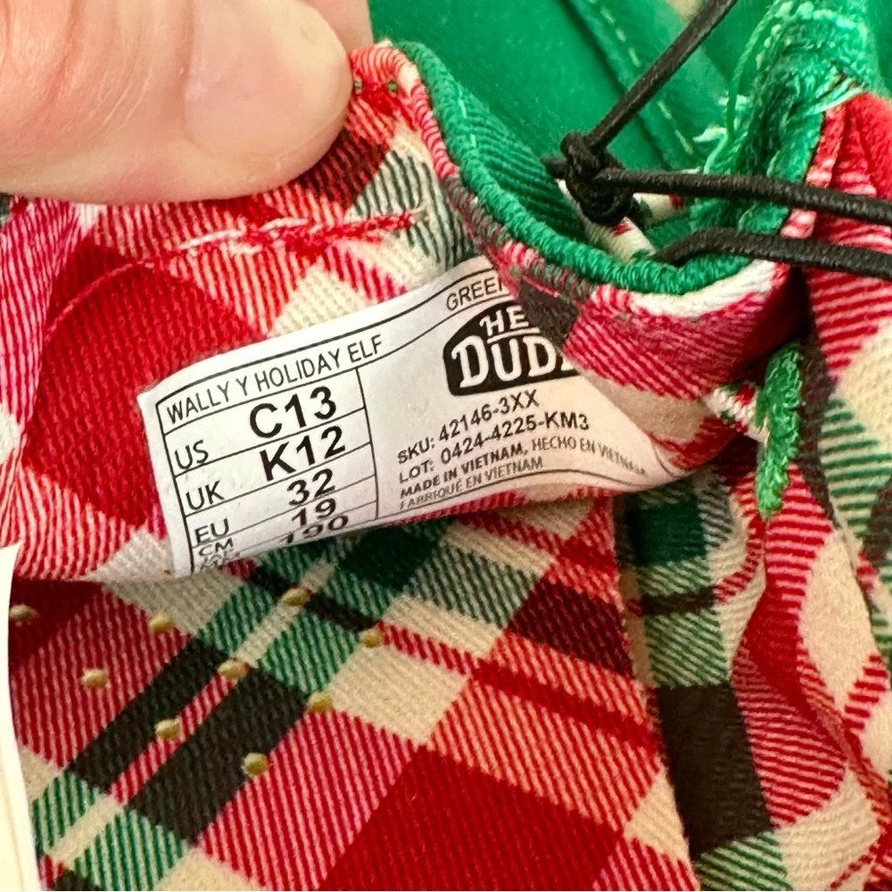 NWT-Hey Dude Kids Wally Holiday Elf Green and Red Shoes- Children’s Size 13
